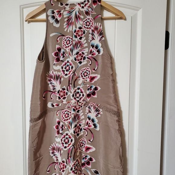 Line and Dot floral dress - Picture 4 of 4